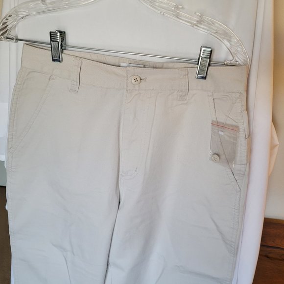 NEW Chadwick's Beige Capri Jeans Size 10 (312) - Picture 2 of 12